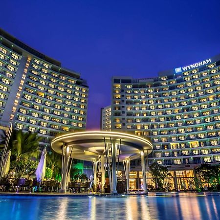 Wyndham Sanya Bay Hotel Exterior photo
