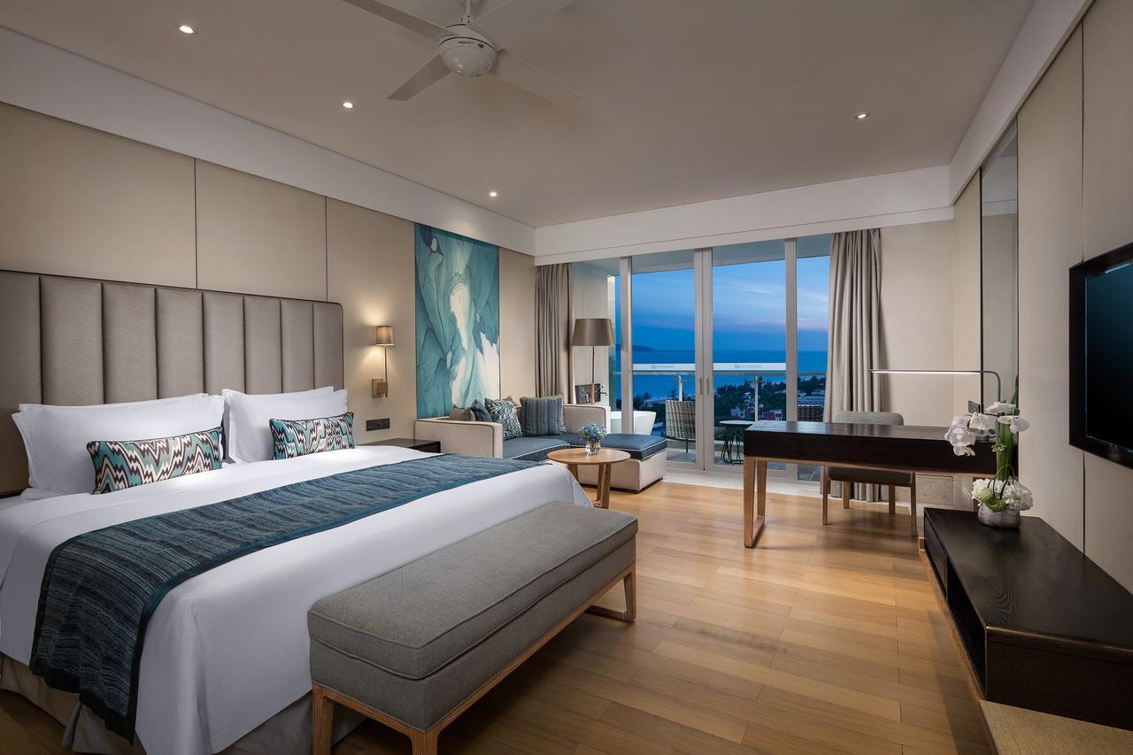 Wyndham Sanya Bay Hotel Exterior photo