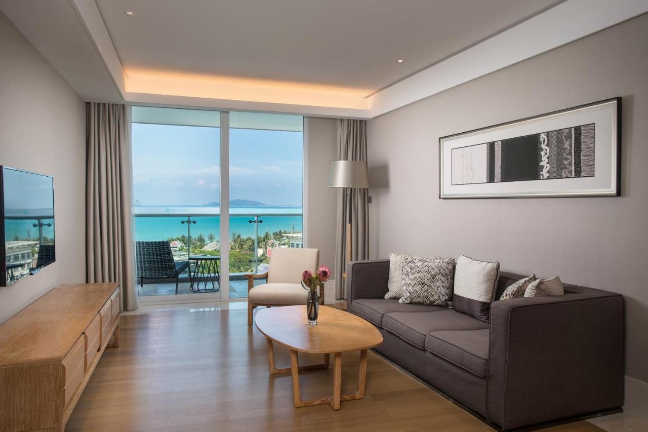 Wyndham Sanya Bay Hotel Exterior photo