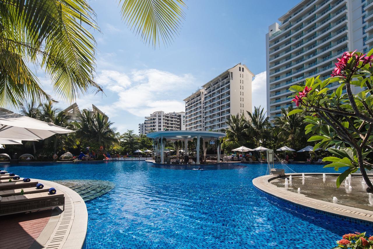Wyndham Sanya Bay Hotel Exterior photo