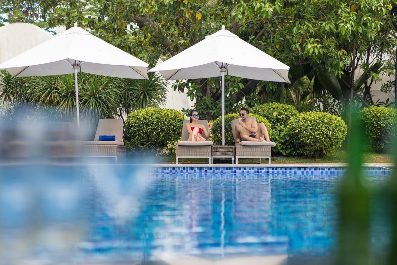 Wyndham Sanya Bay Hotel Exterior photo