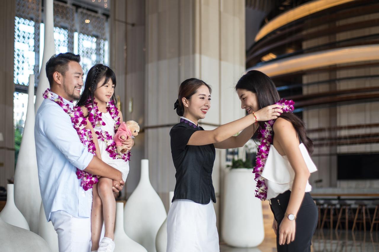 Wyndham Sanya Bay Hotel Exterior photo