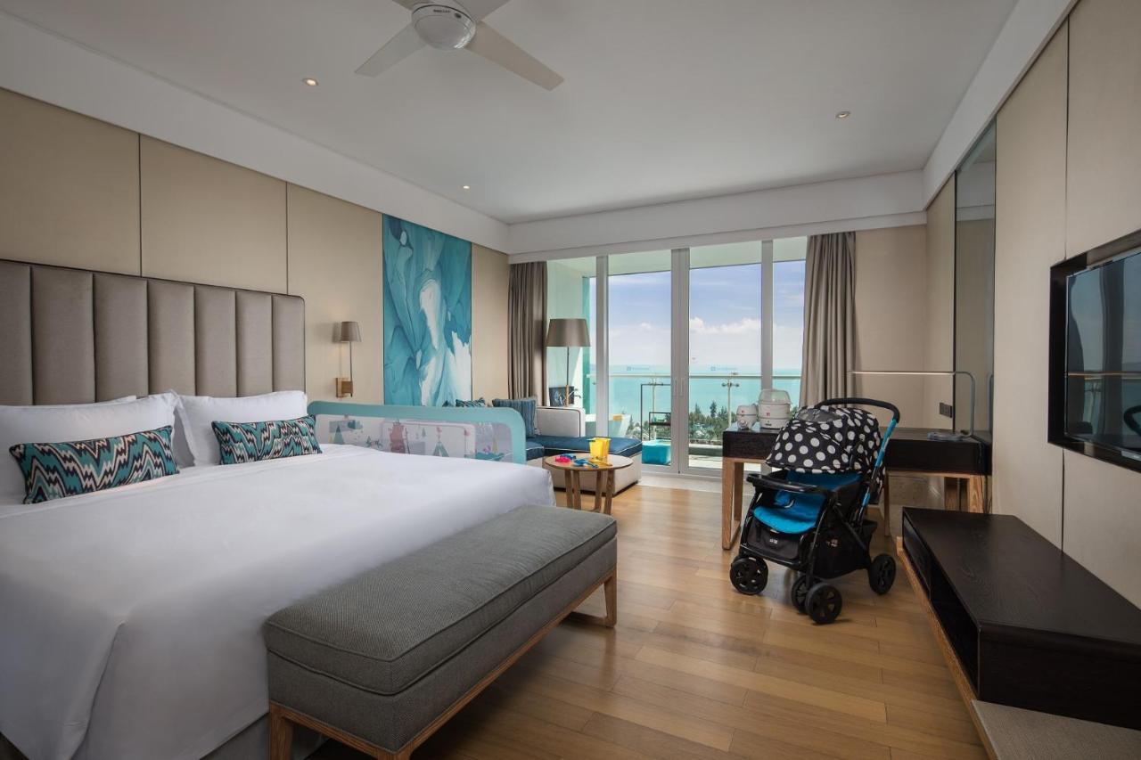 Wyndham Sanya Bay Hotel Exterior photo